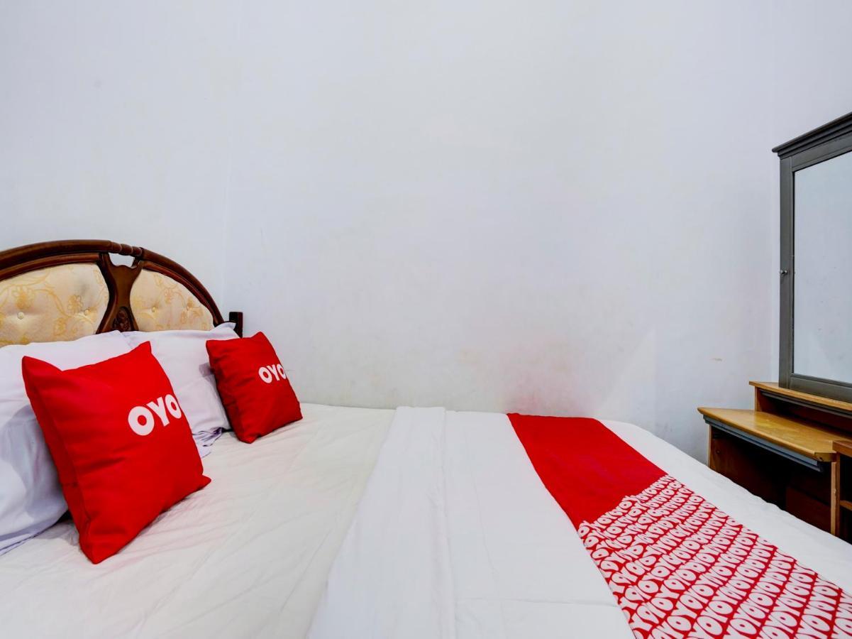 Super Oyo 90118 Hotel Diamond Syariah Subang Exterior foto