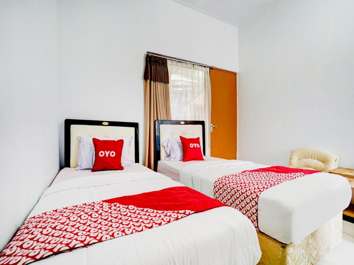 Super Oyo 90118 Hotel Diamond Syariah Subang Exterior foto