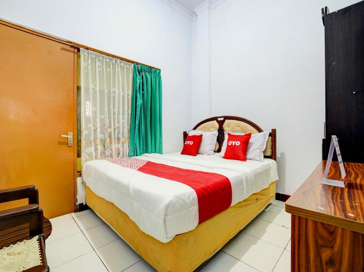 Super Oyo 90118 Hotel Diamond Syariah Subang Exterior foto