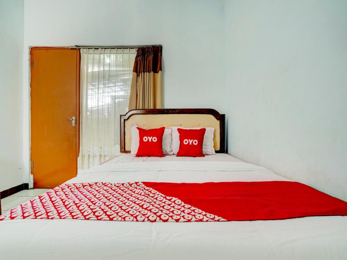 Super Oyo 90118 Hotel Diamond Syariah Subang Exterior foto