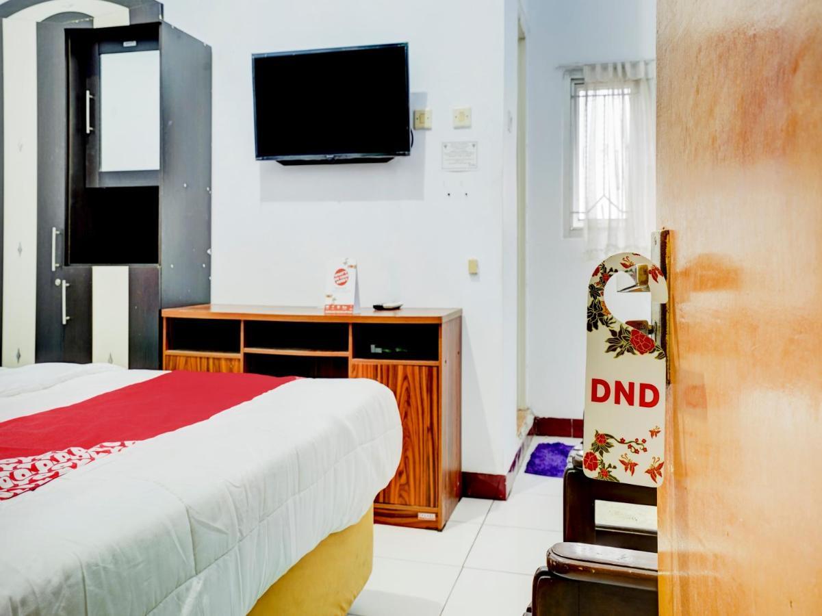 Super Oyo 90118 Hotel Diamond Syariah Subang Exterior foto